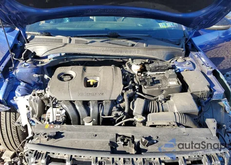 2021 Kia Forte Gt Line z USA, uszkodzony, nr VIN 3KPF34AD3ME331288